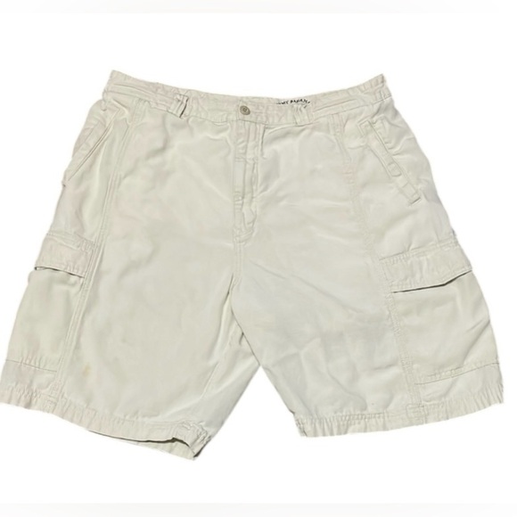 Tommy Bahama Relax Cargo shorts Cream Mens size 36 Casual Relaxed - Picture 1 of 11
